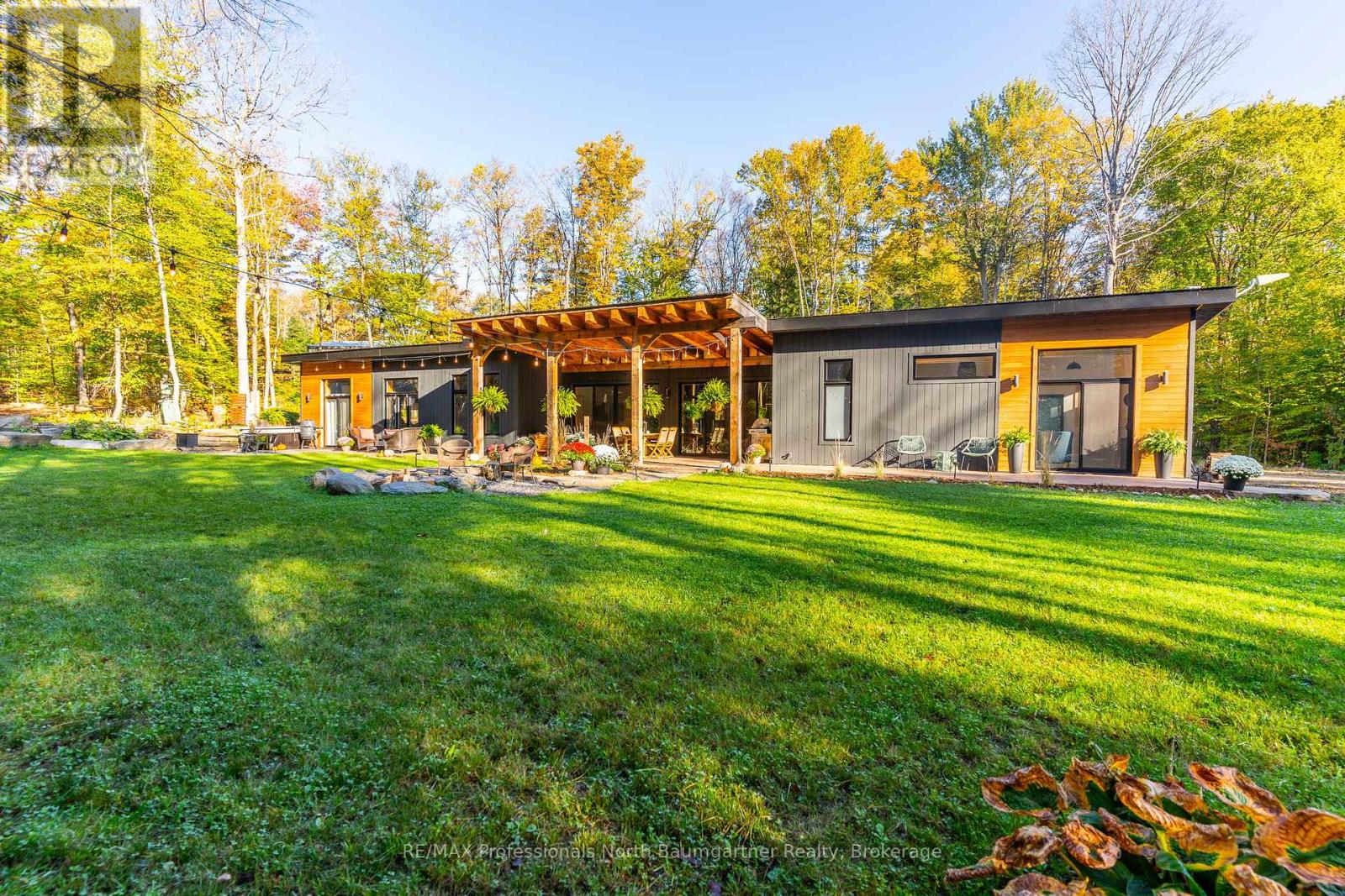 1592 Buckslide Road, Algonquin Highlands, Ontario  K0M 1S0 - Photo 47 - X12457432