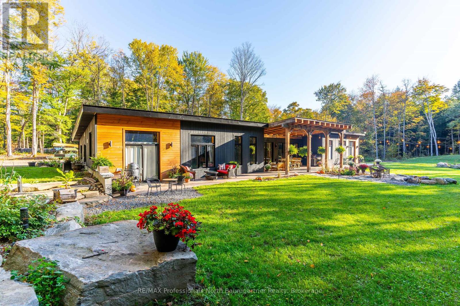1592 Buckslide Road, Algonquin Highlands, Ontario  K0M 1S0 - Photo 48 - X12457432