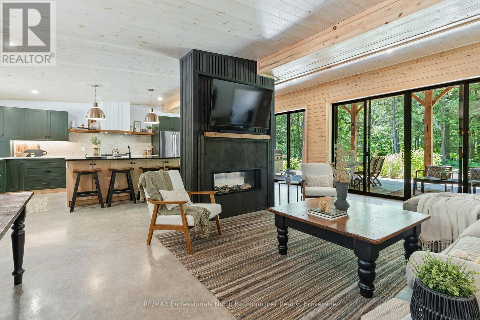 1592 Buckslide Road, Algonquin Highlands, Ontario  K0M 1S0 - Photo 5 - X12457432