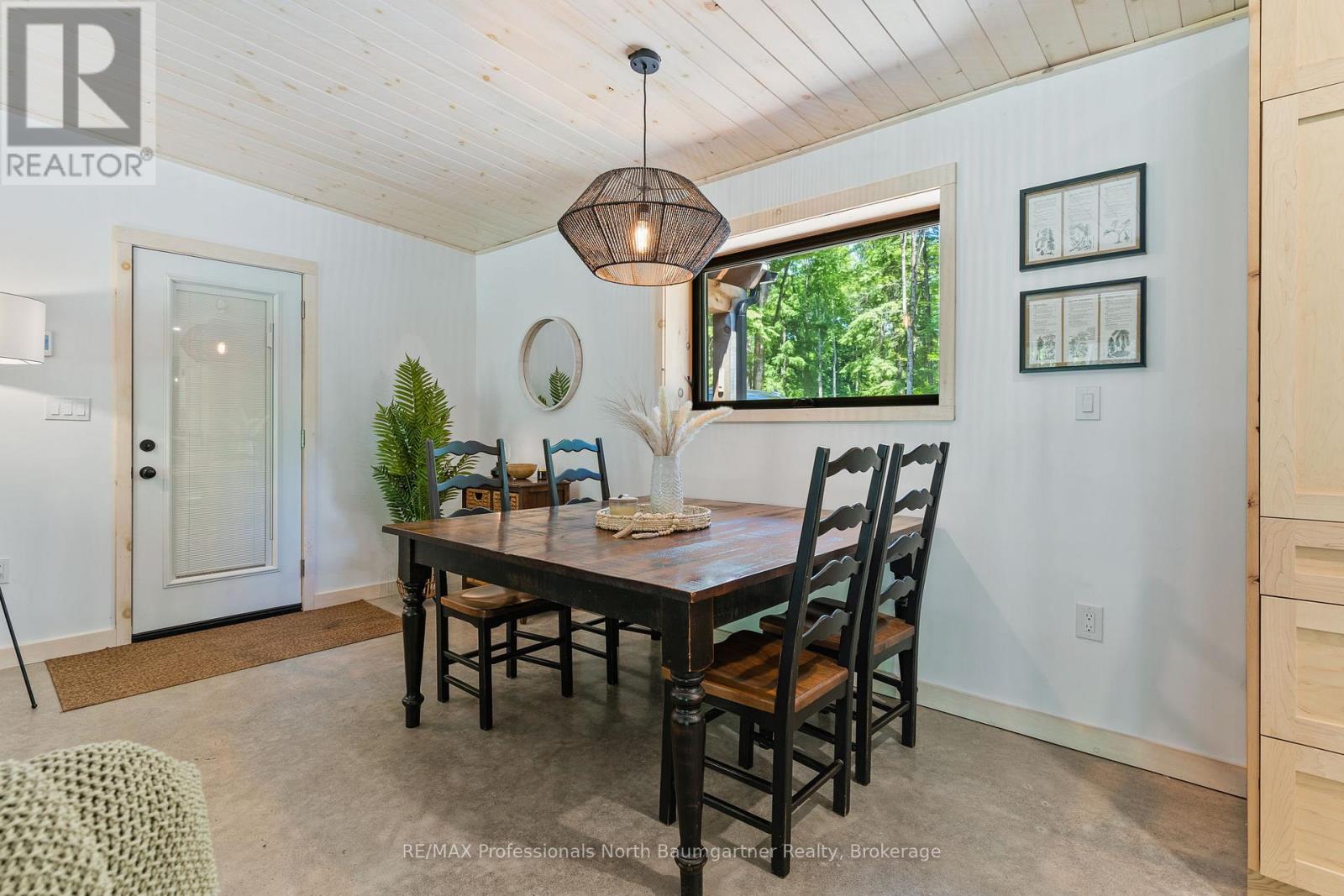 1592 Buckslide Road, Algonquin Highlands, Ontario  K0M 1S0 - Photo 7 - X12457432