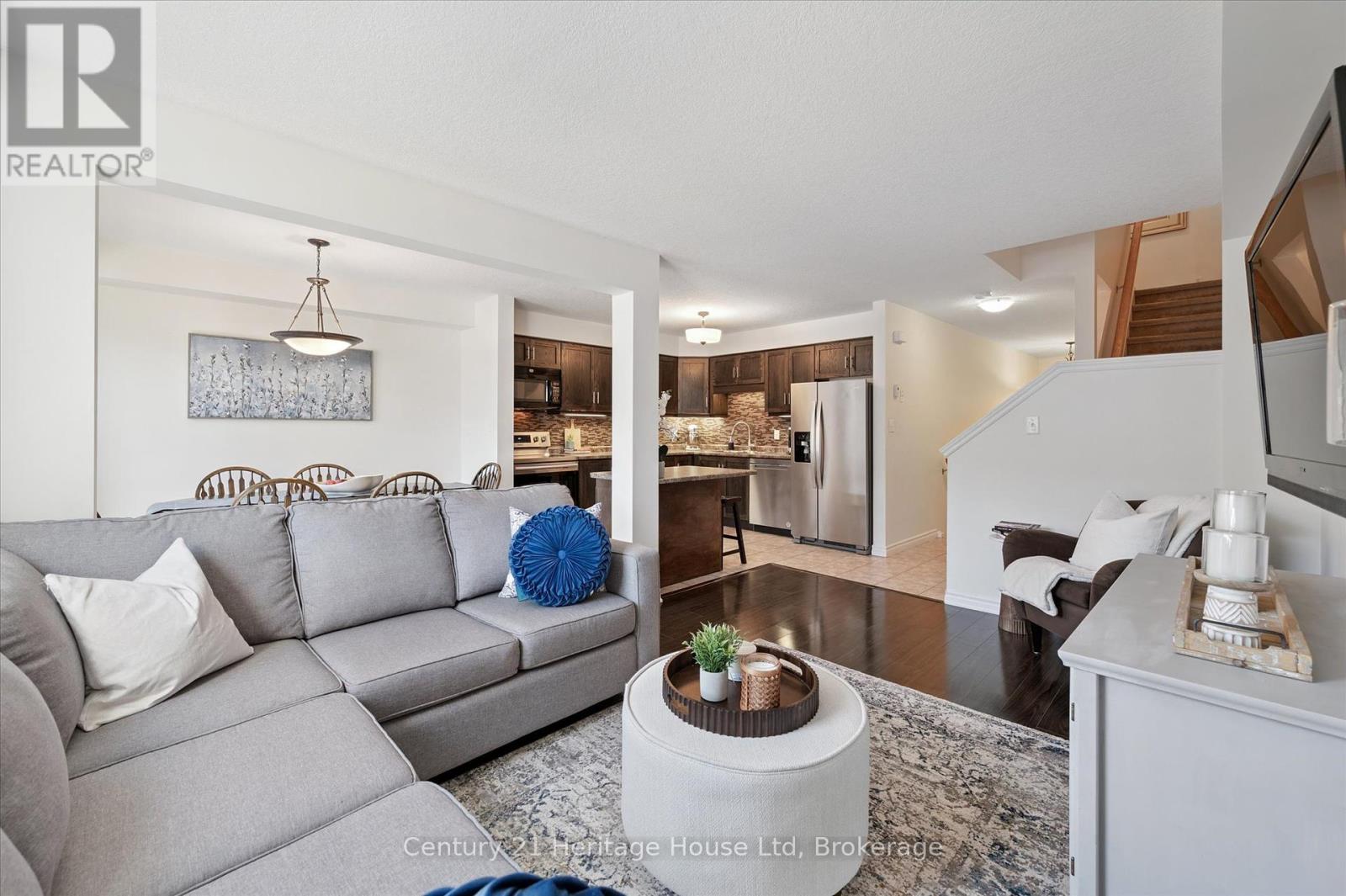 122 Creighton Avenue, Guelph, Ontario  N1E 0H8 - Photo 11 - X12457443
