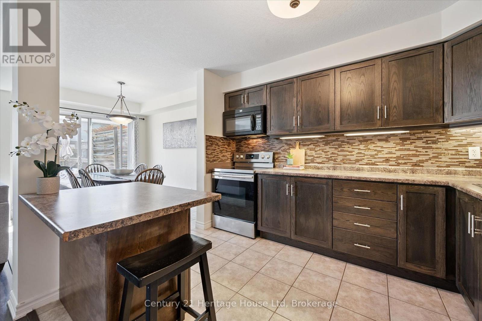 122 Creighton Avenue, Guelph, Ontario  N1E 0H8 - Photo 16 - X12457443