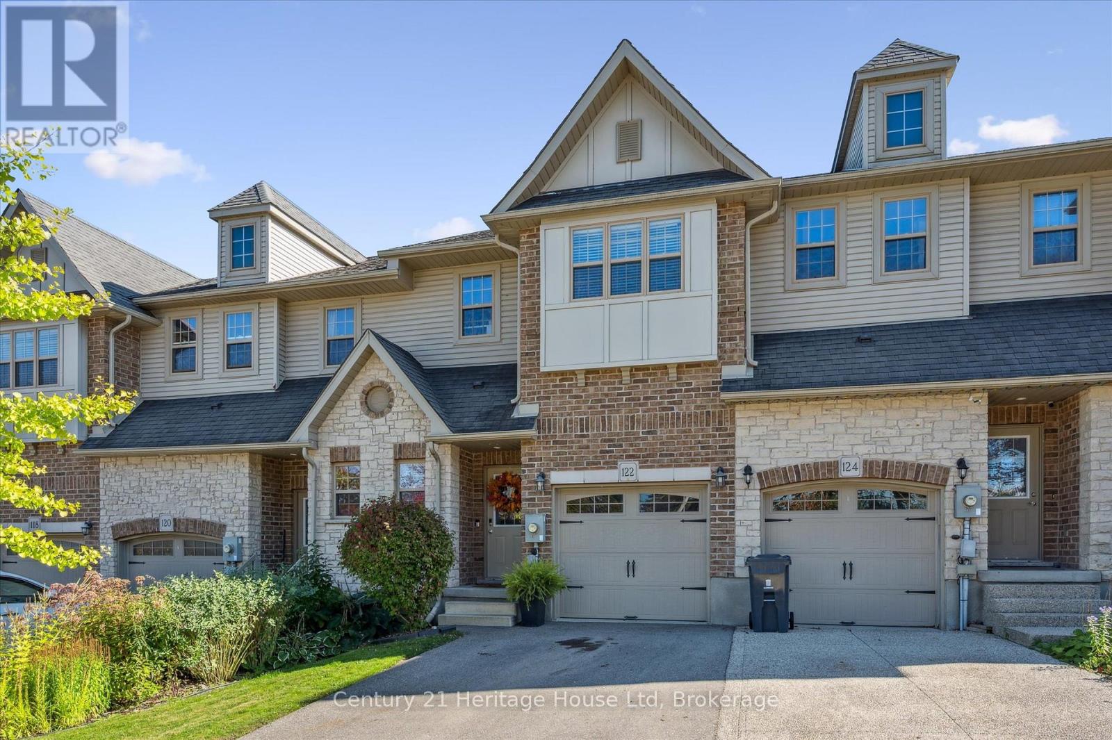 122 Creighton Avenue, Guelph, Ontario  N1E 0H8 - Photo 4 - X12457443