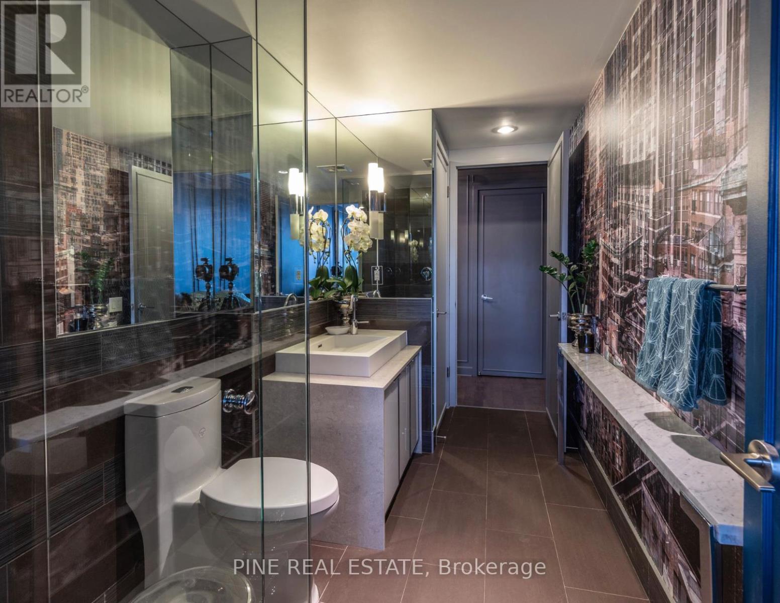 2902 - 70 Distillery Lane, Toronto, Ontario  M5A 0E3 - Photo 14 - C12457221