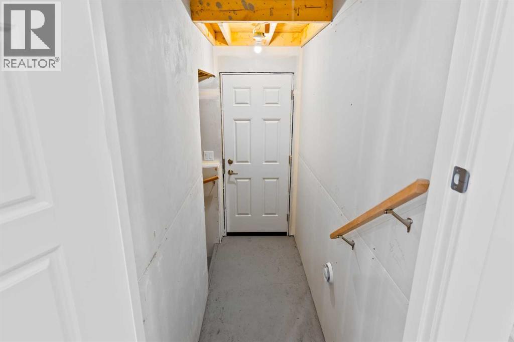 121 Creekstone Landing Sw, Calgary, Alberta  T2X 5E8 - Photo 33 - A2258100