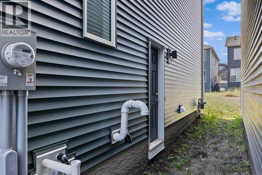 121 Creekstone Landing Sw, Calgary, Alberta  T2X 5E8 - Photo 34 - A2258100