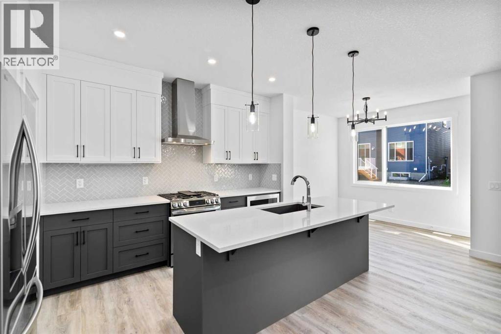 121 Creekstone Landing Sw, Calgary, Alberta  T2X 5E8 - Photo 7 - A2258100