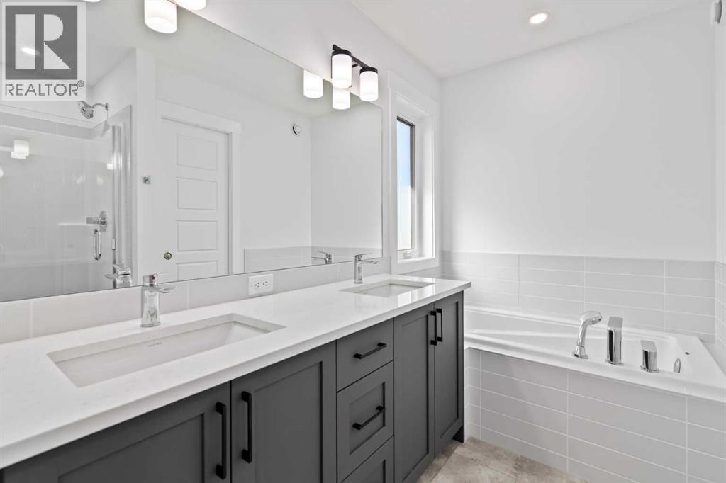 121 Creekstone Landing Sw, Calgary, Alberta  T2X 5E8 - Photo 30 - A2258100