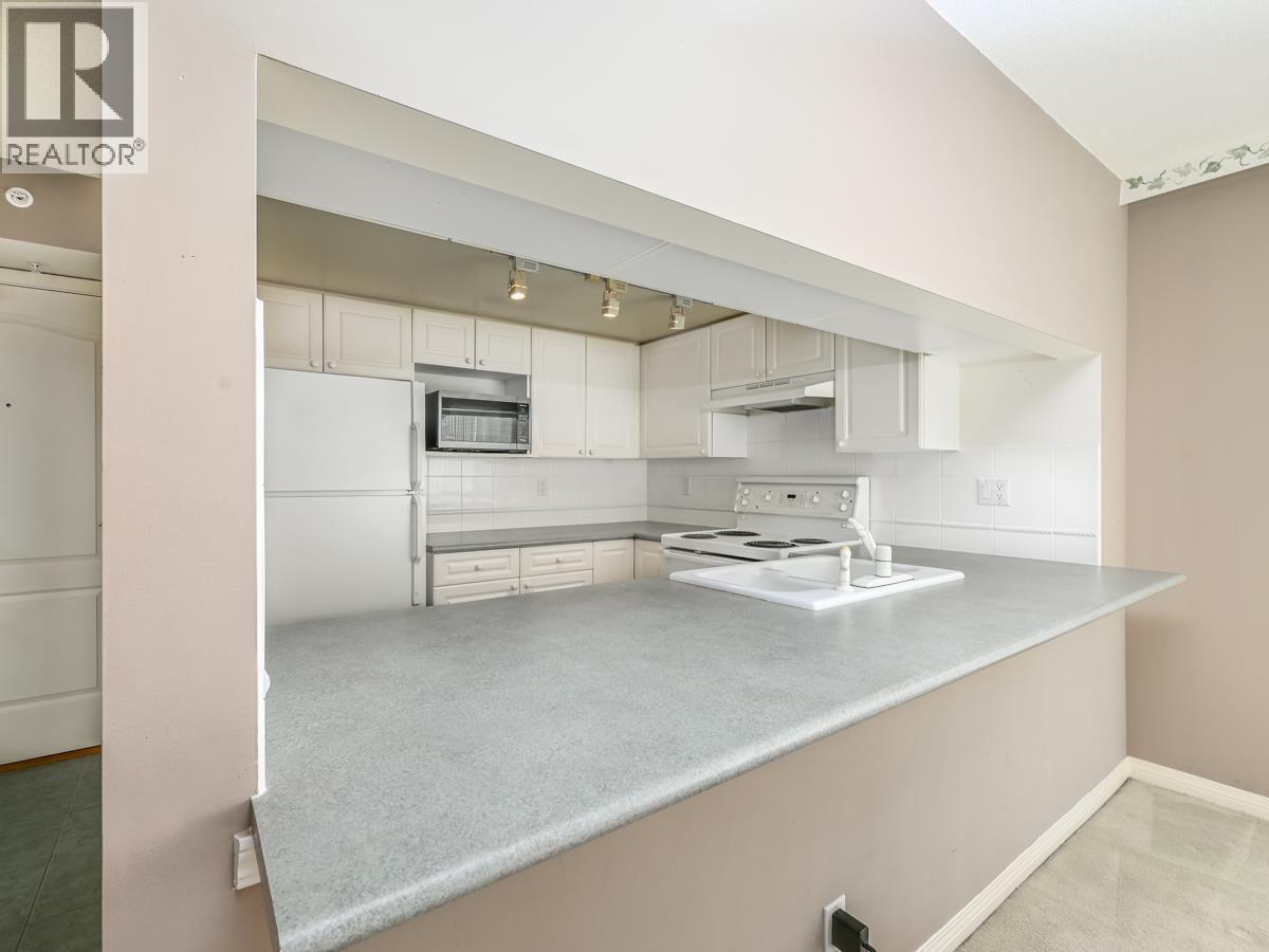 201 5860 Dover Crescent, Richmond, British Columbia  V7C 5S6 - Photo 5 - R3055621