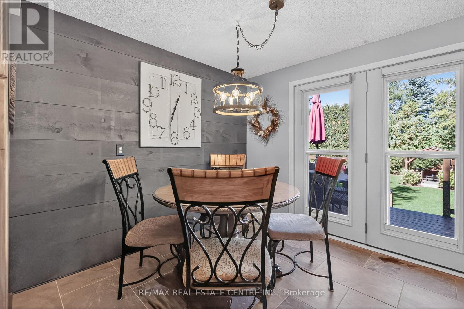 8424 6 Line, Wellington North, Ontario  N0G 2E0 - Photo 12 - X12457296