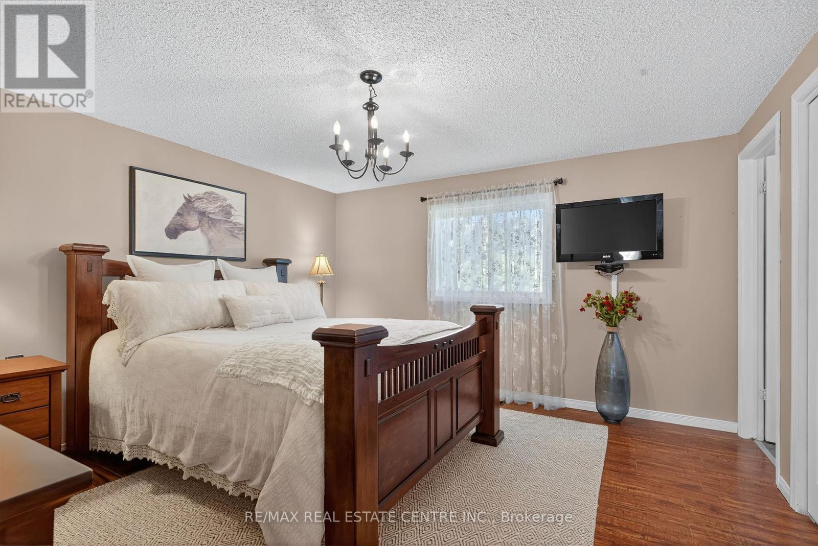 8424 6 Line, Wellington North, Ontario  N0G 2E0 - Photo 18 - X12457296
