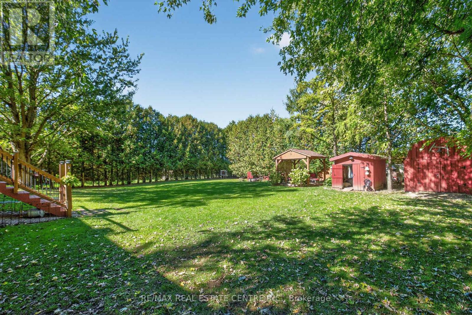 8424 6 Line, Wellington North, Ontario  N0G 2E0 - Photo 35 - X12457296