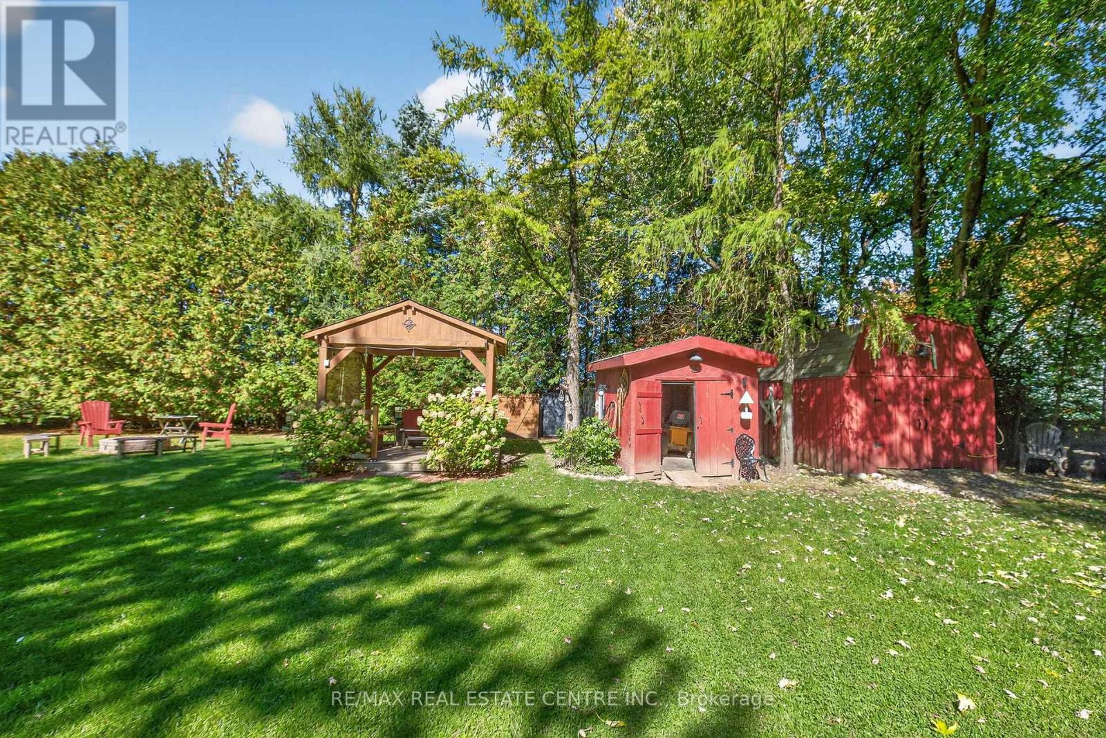 8424 6 Line, Wellington North, Ontario  N0G 2E0 - Photo 36 - X12457296