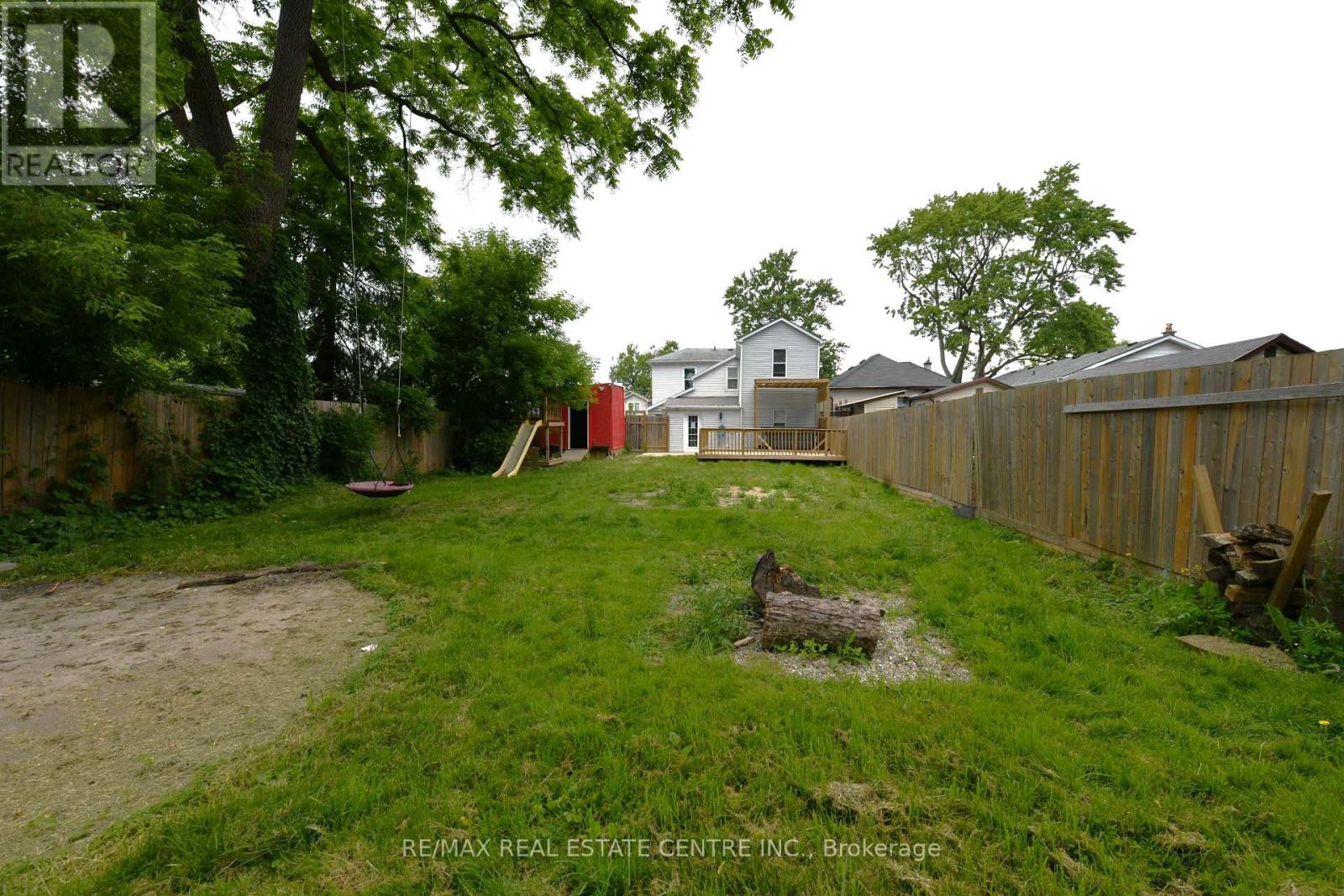 10 Meda Street, St. Thomas, Ontario  N5P 1W5 - Photo 10 - X12457361