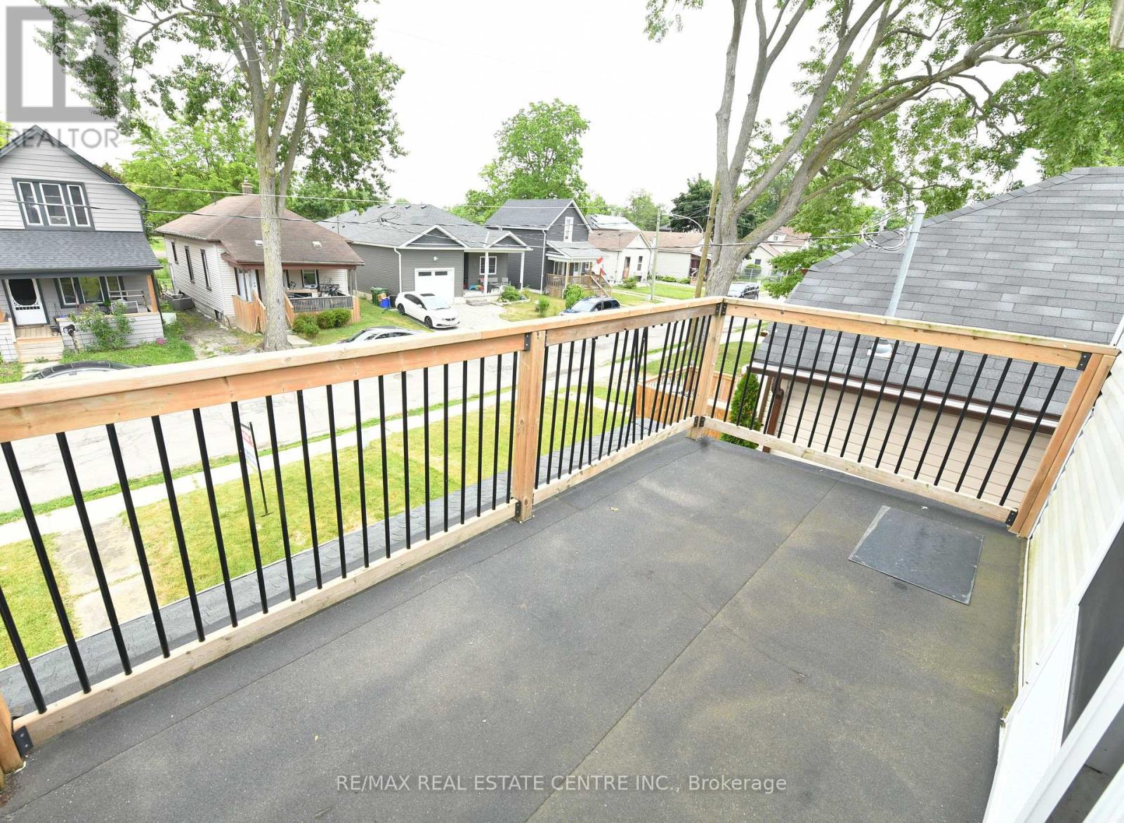 10 Meda Street, St. Thomas, Ontario  N5P 1W5 - Photo 21 - X12457361