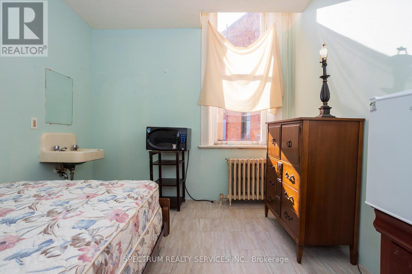 1005 2nd Avenue E, Owen Sound, Ontario  N4K 2H8 - Photo 11 - X12457366