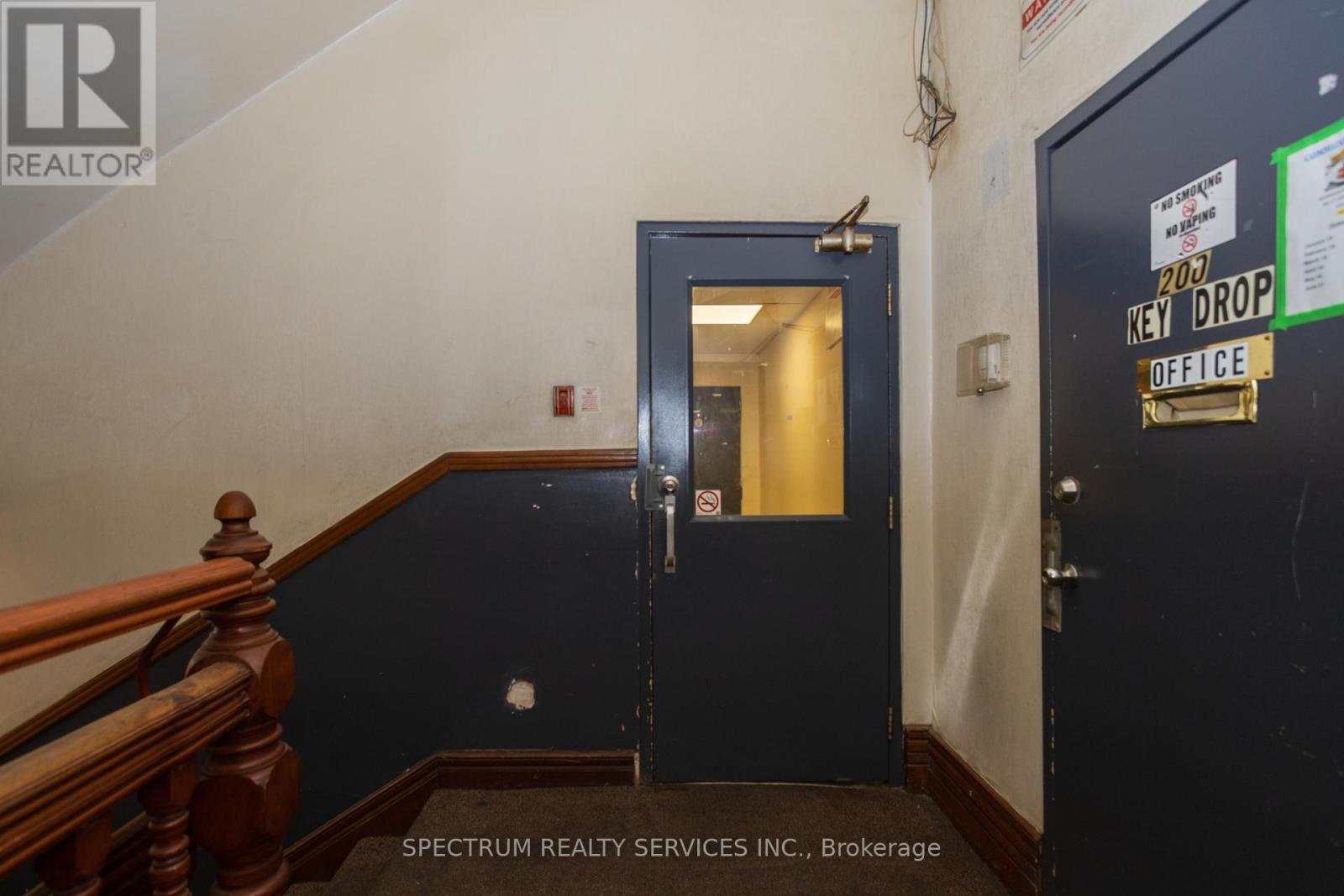 1005 2nd Avenue E, Owen Sound, Ontario  N4K 2H8 - Photo 15 - X12457366