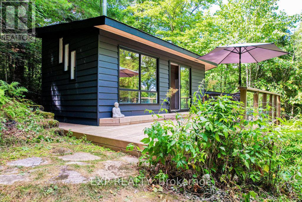 565 WEST DIAMOND LAKE ROAD, Hastings Highlands, Ontario