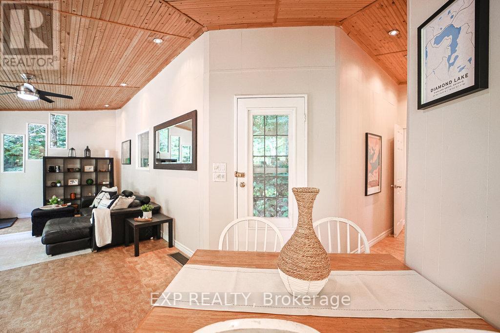 565 West Diamond Lake Road, Hastings Highlands, Ontario  K0L 2A0 - Photo 12 - X12457368