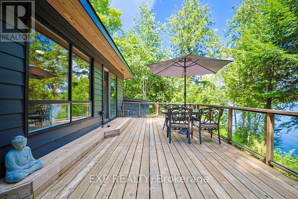 565 West Diamond Lake Road, Hastings Highlands, Ontario  K0L 2A0 - Photo 2 - X12457368
