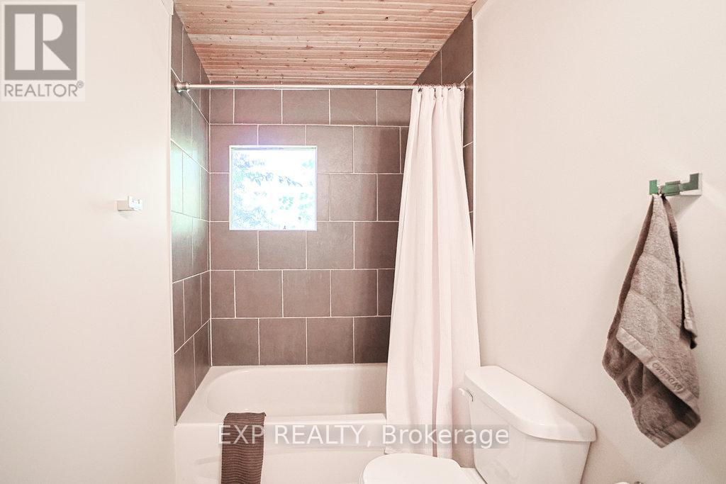 565 West Diamond Lake Road, Hastings Highlands, Ontario  K0L 2A0 - Photo 21 - X12457368