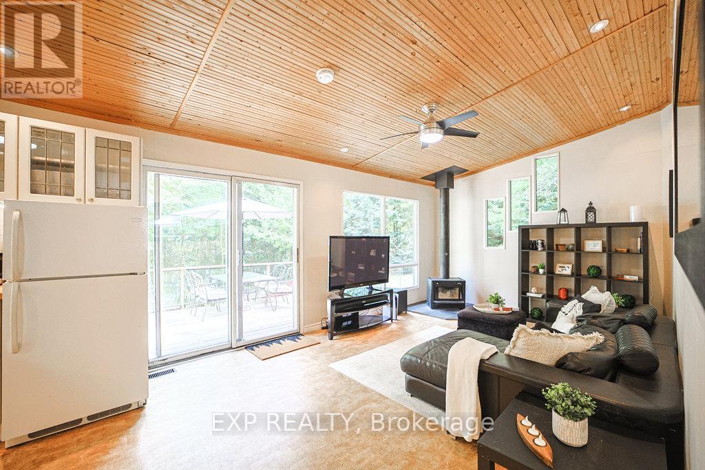 565 West Diamond Lake Road, Hastings Highlands, Ontario  K0L 2A0 - Photo 23 - X12457368
