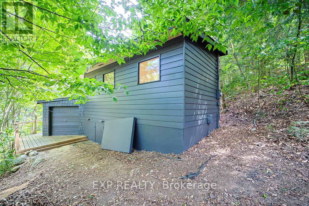 565 West Diamond Lake Road, Hastings Highlands, Ontario  K0L 2A0 - Photo 42 - X12457368
