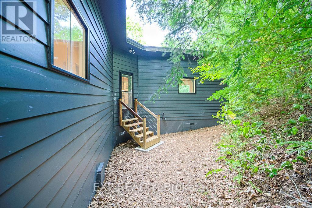 565 West Diamond Lake Road, Hastings Highlands, Ontario  K0L 2A0 - Photo 44 - X12457368