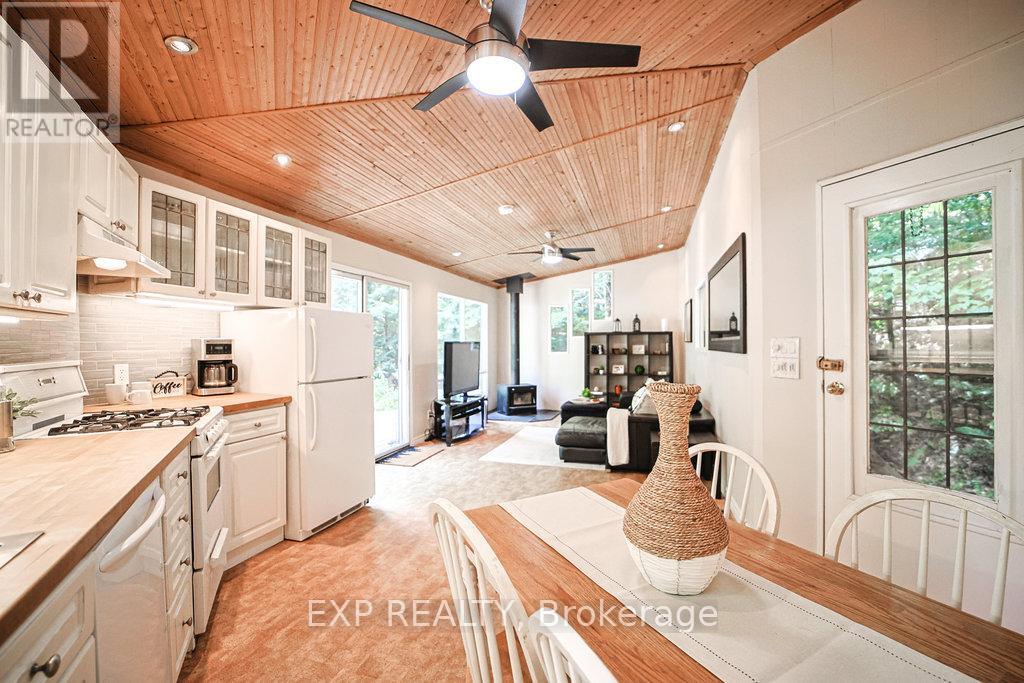 565 West Diamond Lake Road, Hastings Highlands, Ontario  K0L 2A0 - Photo 8 - X12457368