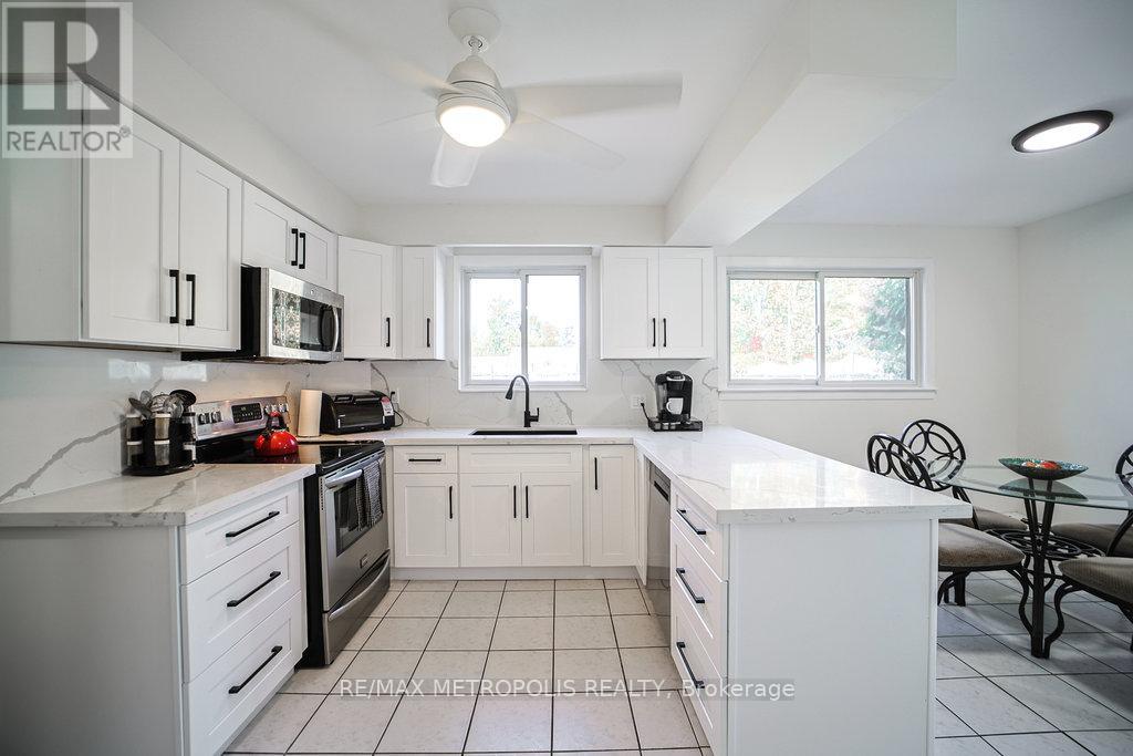 186 Pinedale Lane, Gravenhurst, Ontario  P1P 1B4 - Photo 13 - X12457381