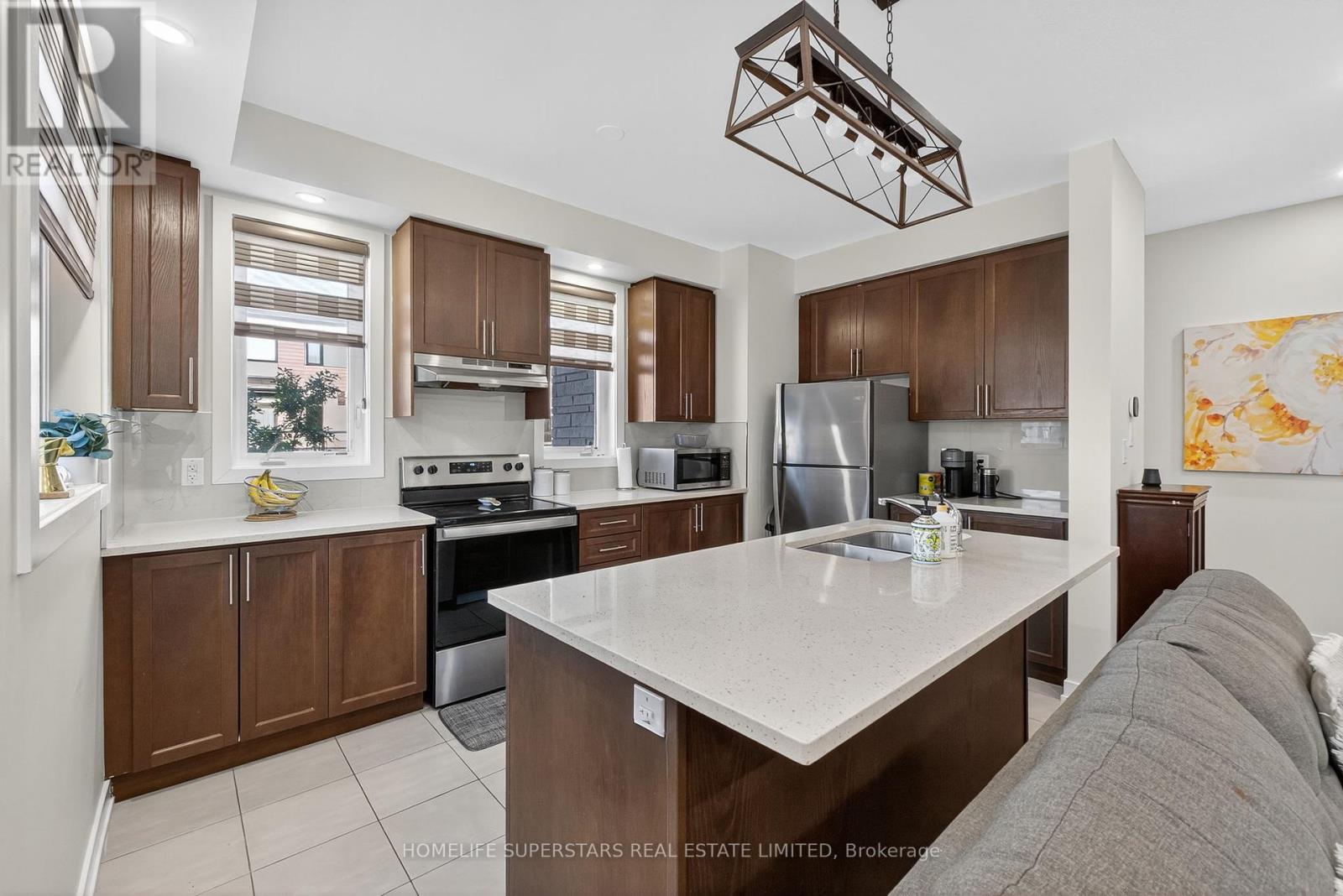 130 - 590 North Service Road, Hamilton, Ontario  L8E 0K5 - Photo 16 - X12457394