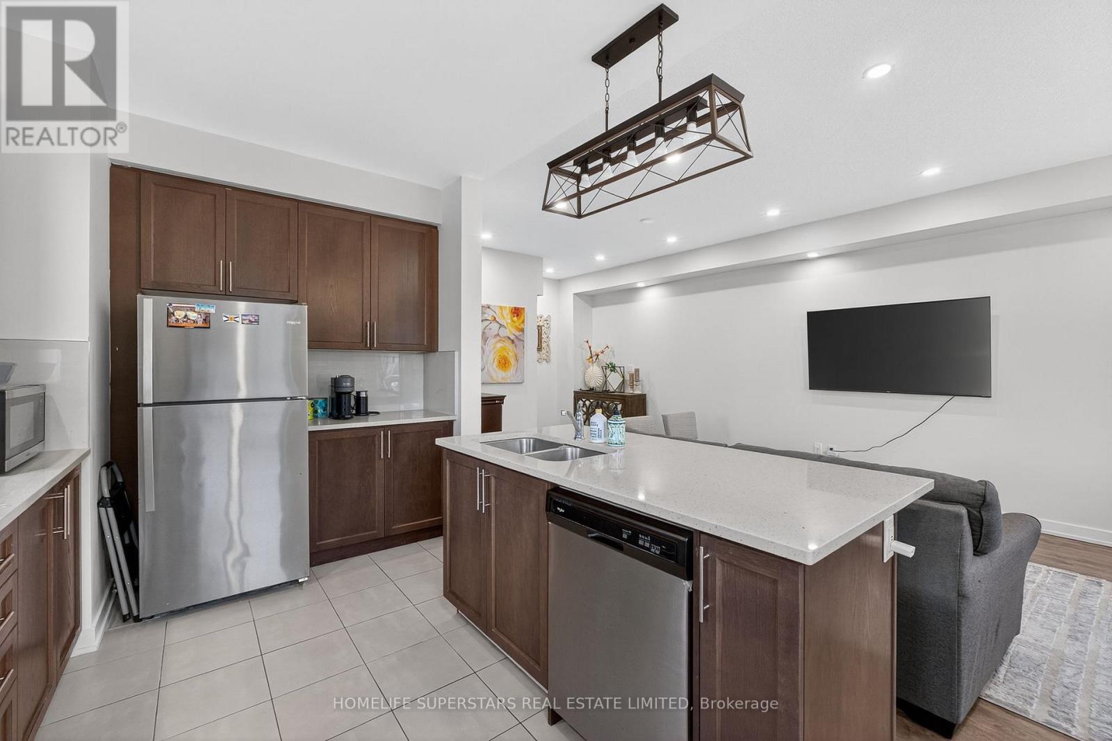 130 - 590 North Service Road, Hamilton, Ontario  L8E 0K5 - Photo 18 - X12457394