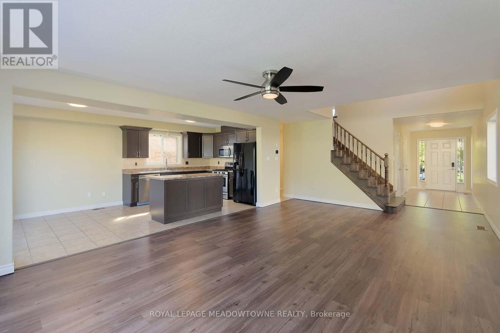 47 Plum Tree Lane, Grimsby, Ontario  L3M 5T5 - Photo 8 - X12457400