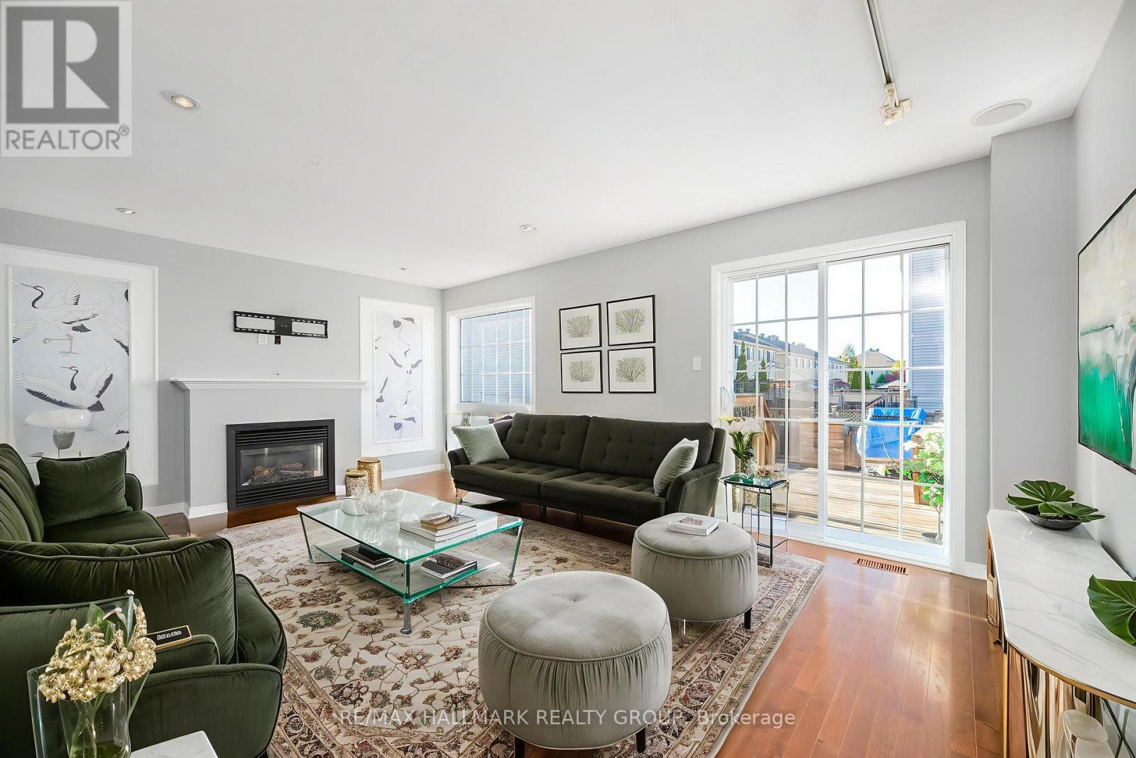 306 Tabaret Street, Ottawa, Ontario  K2M 0B8 - Photo 12 - X12457455