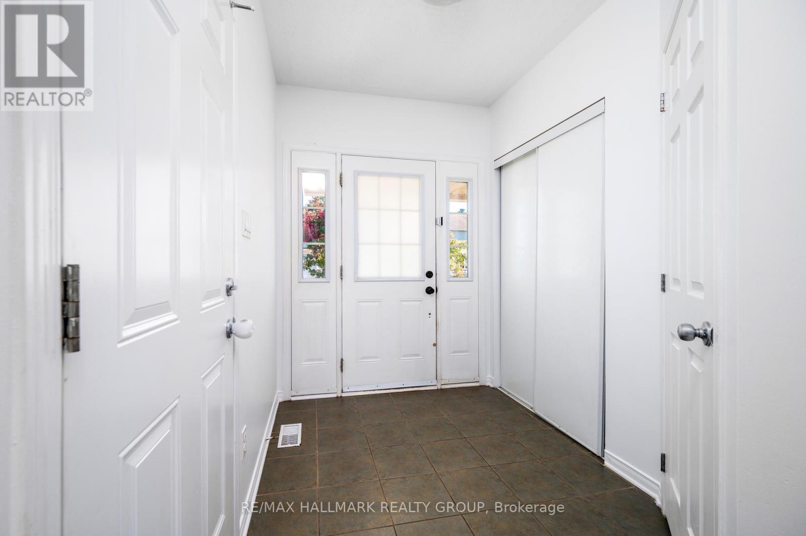 306 Tabaret Street, Ottawa, Ontario  K2M 0B8 - Photo 3 - X12457455