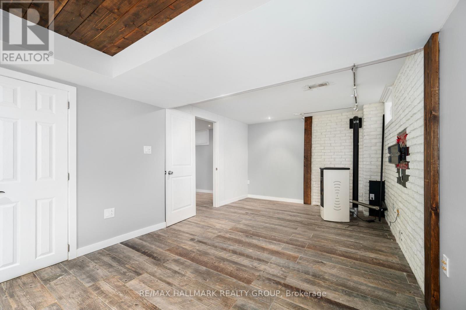 306 Tabaret Street, Ottawa, Ontario  K2M 0B8 - Photo 41 - X12457455