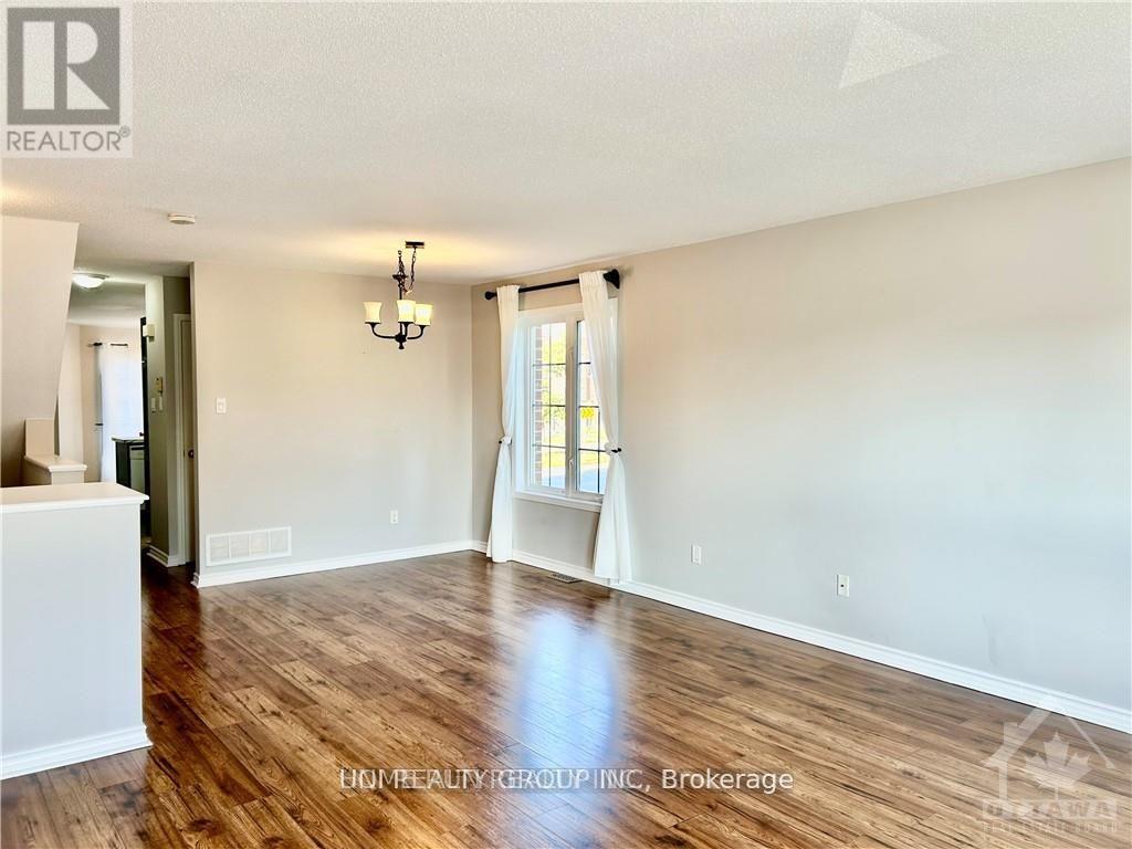840 Longfields Drive, Ottawa, Ontario  K2J 0J3 - Photo 10 - X12457470