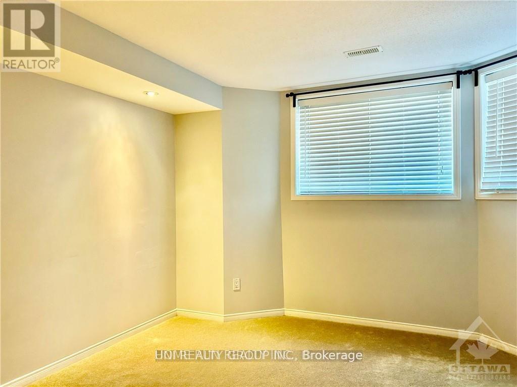 840 Longfields Drive, Ottawa, Ontario  K2J 0J3 - Photo 12 - X12457470