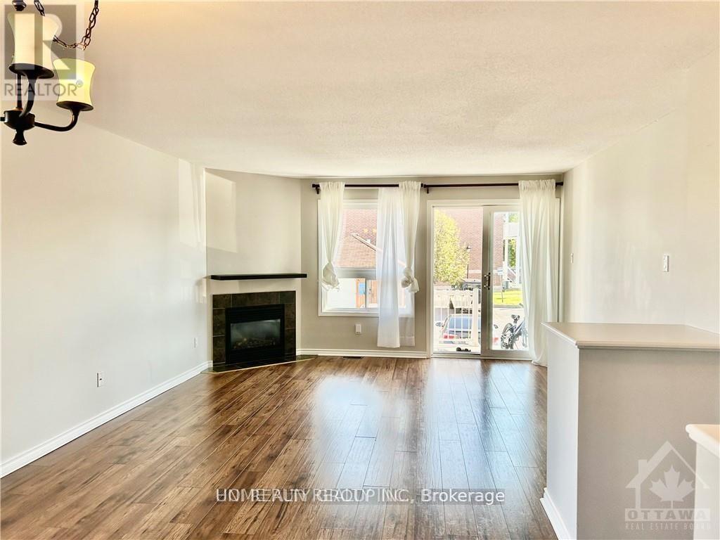 840 Longfields Drive, Ottawa, Ontario  K2J 0J3 - Photo 6 - X12457470
