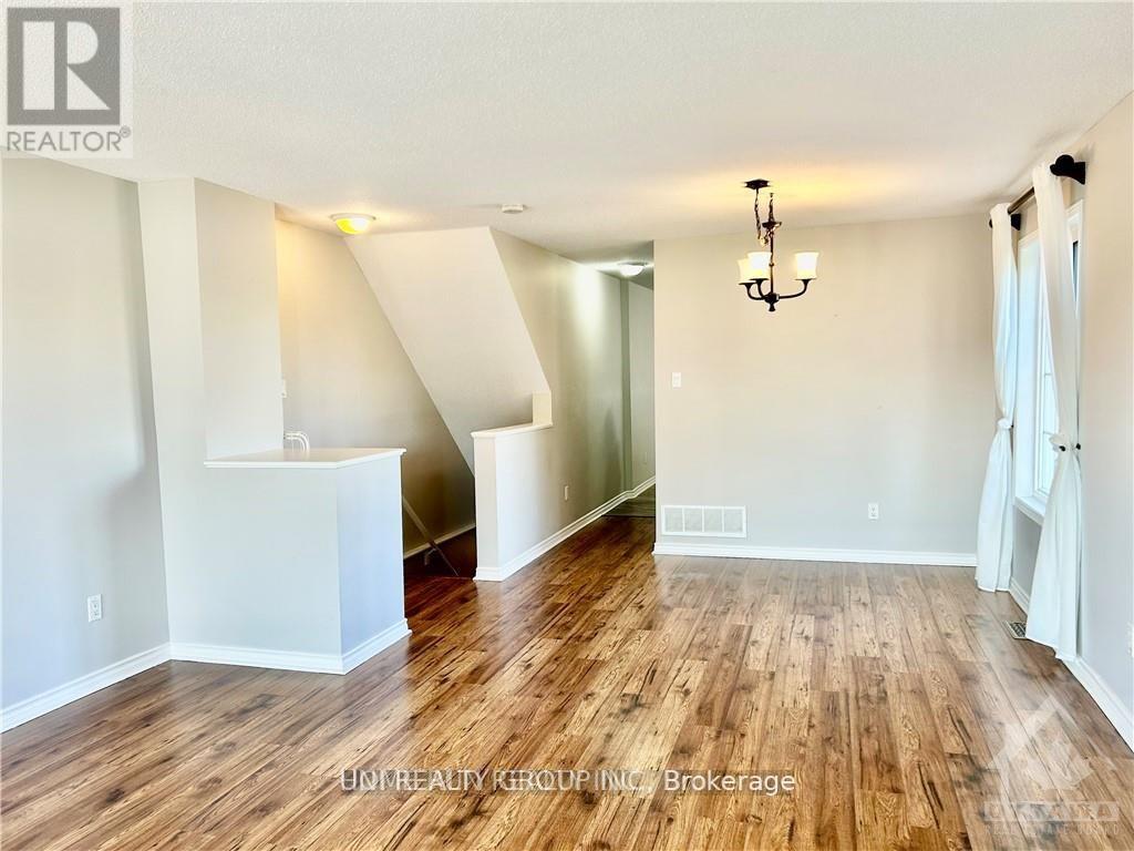840 Longfields Drive, Ottawa, Ontario  K2J 0J3 - Photo 8 - X12457470