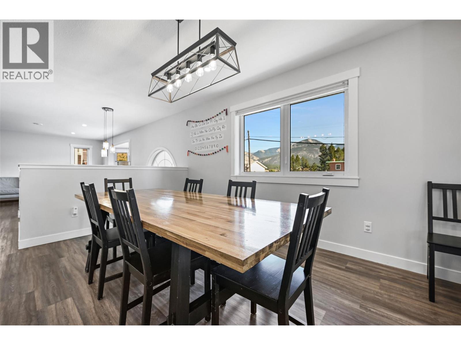 208 7th Avenue, Invermere, British Columbia  V0A 1K4 - Photo 13 - 10365596