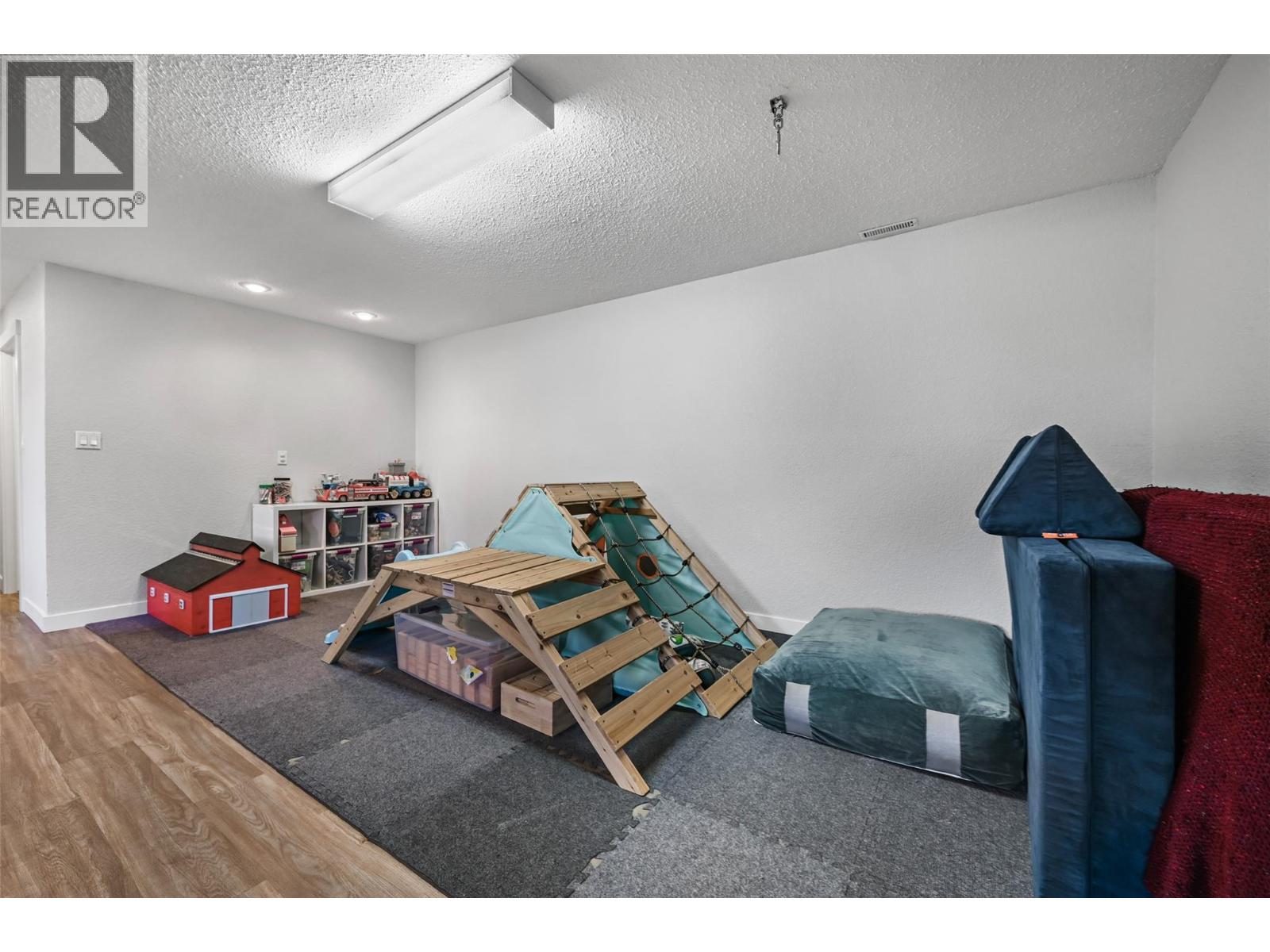 208 7th Avenue, Invermere, British Columbia  V0A 1K4 - Photo 26 - 10365596
