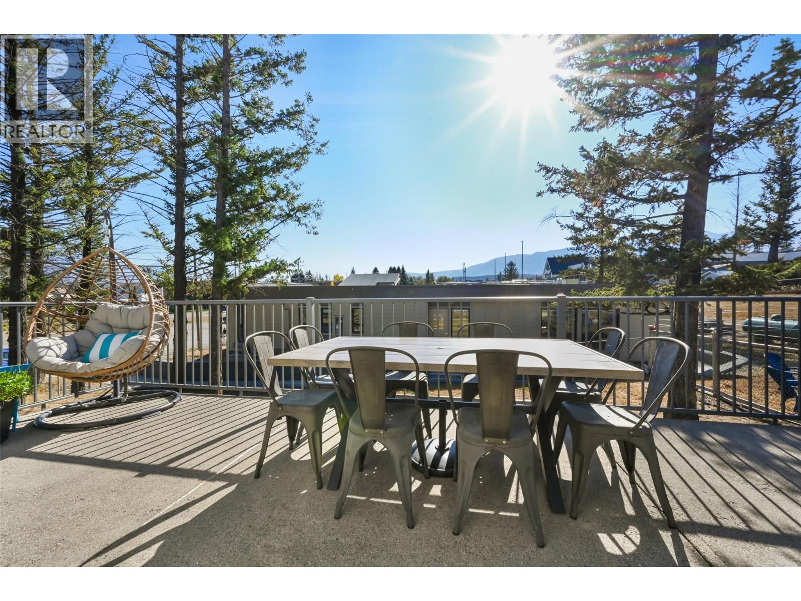 208 7th Avenue, Invermere, British Columbia  V0A 1K4 - Photo 33 - 10365596