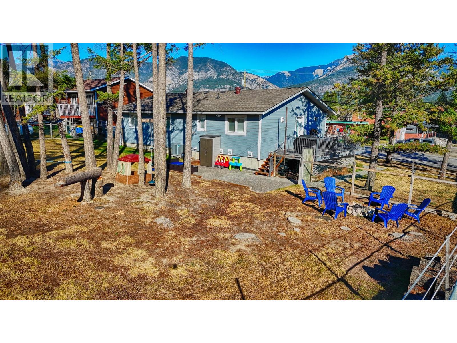 208 7th Avenue, Invermere, British Columbia  V0A 1K4 - Photo 51 - 10365596