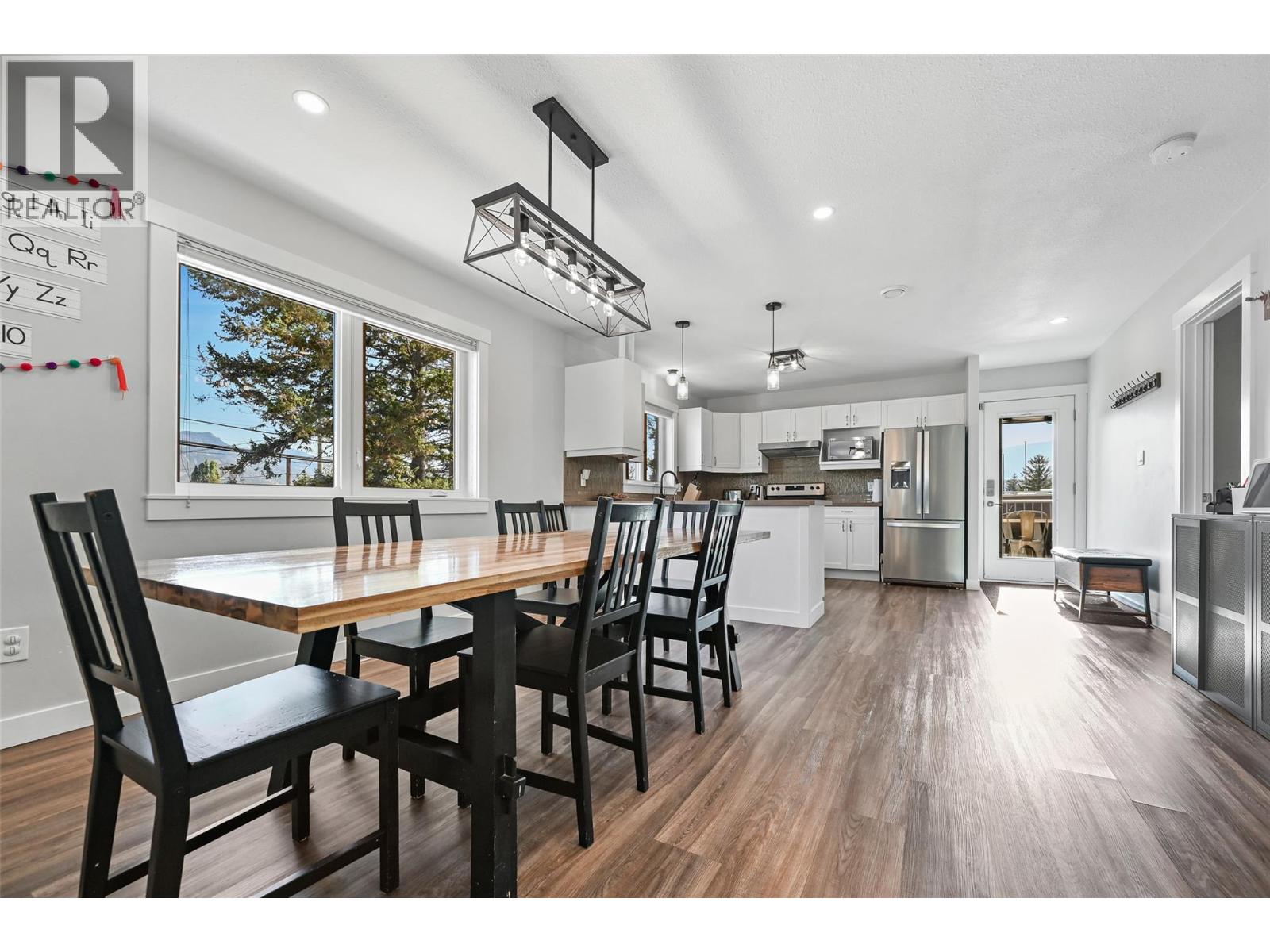 208 7th Avenue, Invermere, British Columbia  V0A 1K4 - Photo 8 - 10365596
