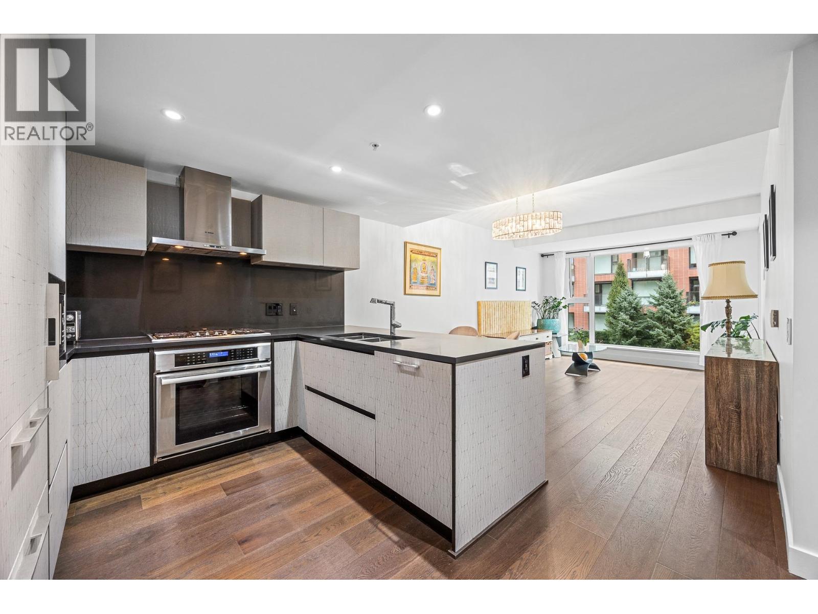305 1571 W 57th Avenue, Vancouver, British Columbia  V6P 0H7 - Photo 11 - R3057505