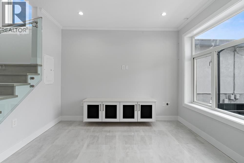 6749 Knight Street, Vancouver, British Columbia  V5P 2W4 - Photo 34 - R3057516