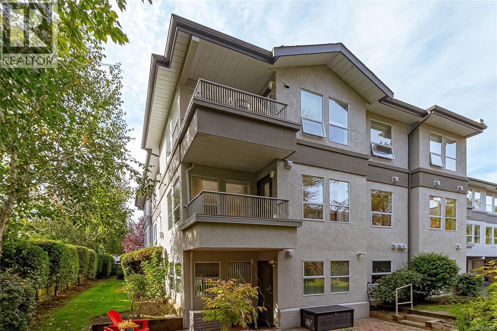 204 9945 Fifth St, Sidney, British Columbia