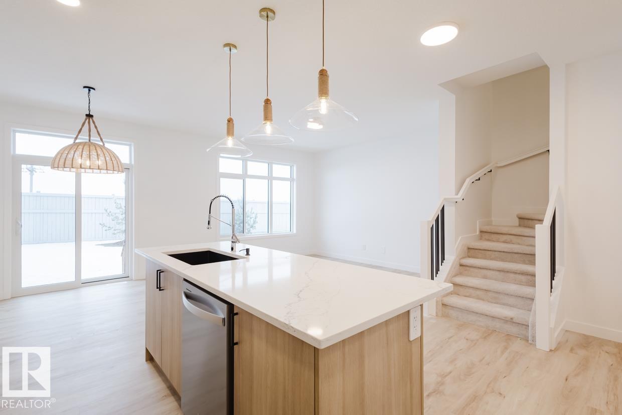 2130 Crossbill Ln Nw, Edmonton, Alberta  T5S 0W3 - Photo 11 - E4461742