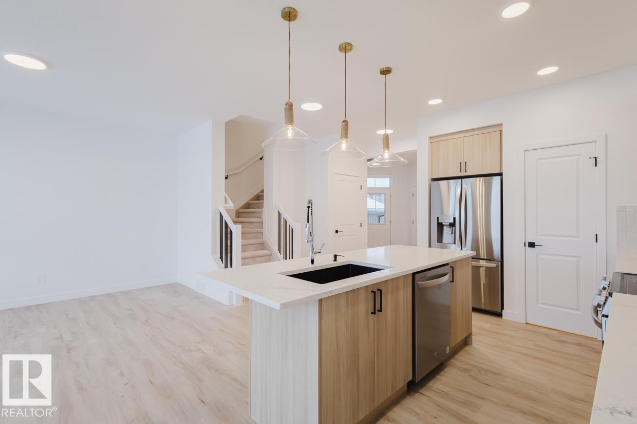 2130 Crossbill Ln Nw, Edmonton, Alberta  T5S 0W3 - Photo 9 - E4461742